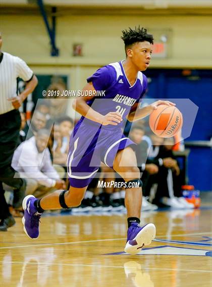 Thumbnail 3 in Washington County (Plymouth) vs Deep Creek (Robert L. Vaughan Border Clash Basketball Invitational) photogallery.