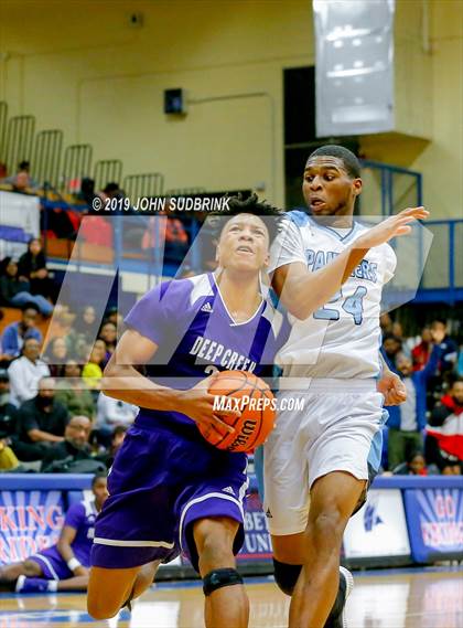 Thumbnail 2 in Washington County (Plymouth) vs Deep Creek (Robert L. Vaughan Border Clash Basketball Invitational) photogallery.