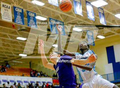 Thumbnail 2 in Washington County (Plymouth) vs Deep Creek (Robert L. Vaughan Border Clash Basketball Invitational) photogallery.