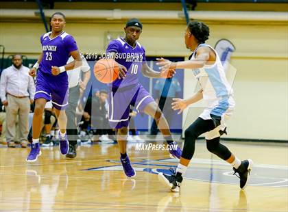 Thumbnail 3 in Washington County (Plymouth) vs Deep Creek (Robert L. Vaughan Border Clash Basketball Invitational) photogallery.