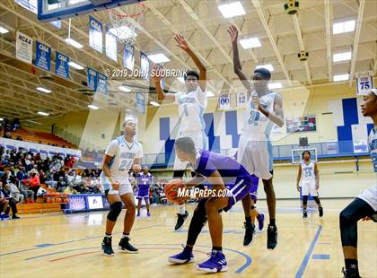 Thumbnail 1 in Washington County (Plymouth) vs Deep Creek (Robert L. Vaughan Border Clash Basketball Invitational) photogallery.