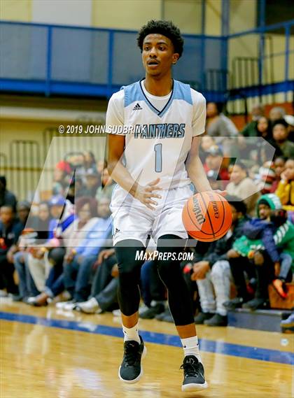 Thumbnail 1 in Washington County (Plymouth) vs Deep Creek (Robert L. Vaughan Border Clash Basketball Invitational) photogallery.