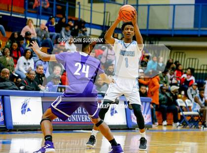 Thumbnail 2 in Washington County (Plymouth) vs Deep Creek (Robert L. Vaughan Border Clash Basketball Invitational) photogallery.