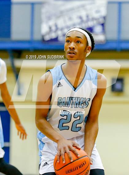 Thumbnail 1 in Washington County (Plymouth) vs Deep Creek (Robert L. Vaughan Border Clash Basketball Invitational) photogallery.