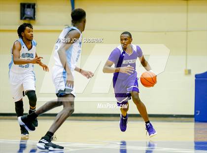 Thumbnail 3 in Washington County (Plymouth) vs Deep Creek (Robert L. Vaughan Border Clash Basketball Invitational) photogallery.