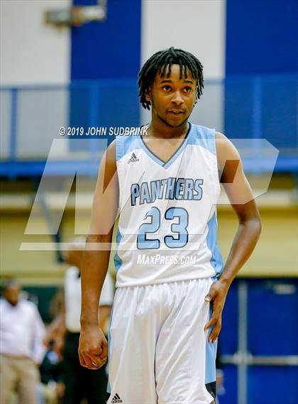 Thumbnail 2 in Washington County (Plymouth) vs Deep Creek (Robert L. Vaughan Border Clash Basketball Invitational) photogallery.