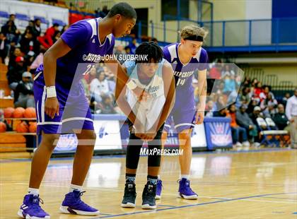 Thumbnail 2 in Washington County (Plymouth) vs Deep Creek (Robert L. Vaughan Border Clash Basketball Invitational) photogallery.