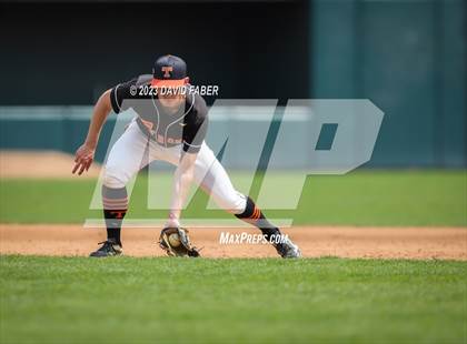 Thumbnail 3 in Bishop Guilfoyle vs. Tyrone photogallery.
