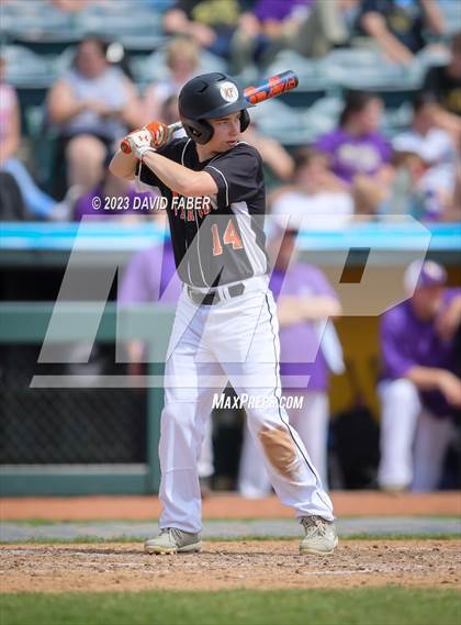 Thumbnail 3 in Bishop Guilfoyle vs. Tyrone photogallery.