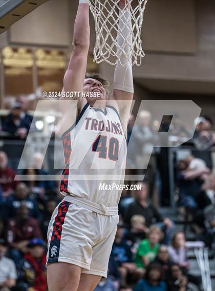 Thumbnail 2 in East Lansing vs. Ann Arbor Huron  (MHSAA Division 1 Quarter Final) photogallery.
