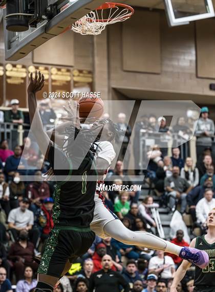 Thumbnail 1 in East Lansing vs. Ann Arbor Huron  (MHSAA Division 1 Quarter Final) photogallery.