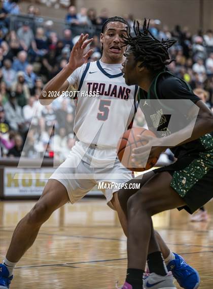 Thumbnail 2 in East Lansing vs. Ann Arbor Huron  (MHSAA Division 1 Quarter Final) photogallery.