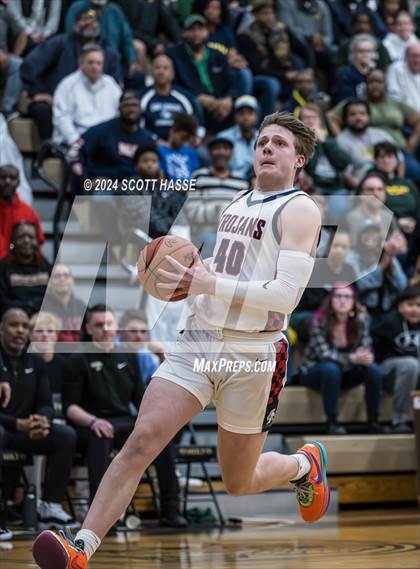 Thumbnail 1 in East Lansing vs. Ann Arbor Huron  (MHSAA Division 1 Quarter Final) photogallery.