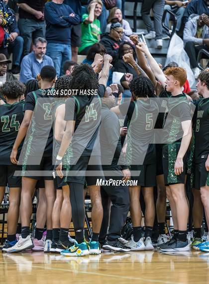 Thumbnail 2 in East Lansing vs. Ann Arbor Huron  (MHSAA Division 1 Quarter Final) photogallery.