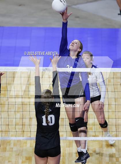 Thumbnail 1 in Denver Christian vs. Dayspring Christian Academy (CHSAA 2A 3rd Round) photogallery.