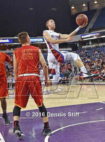 Thumbnail 2 in Folsom vs. Jesuit (CIF SJS D1 Semifinal) photogallery.