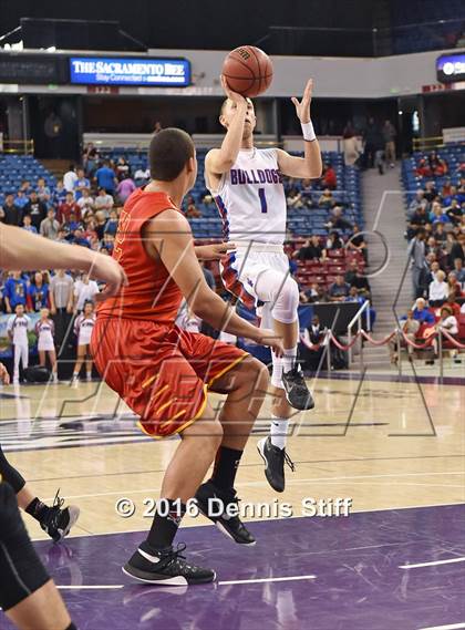 Thumbnail 3 in Folsom vs. Jesuit (CIF SJS D1 Semifinal) photogallery.