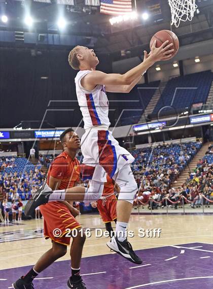Thumbnail 1 in Folsom vs. Jesuit (CIF SJS D1 Semifinal) photogallery.