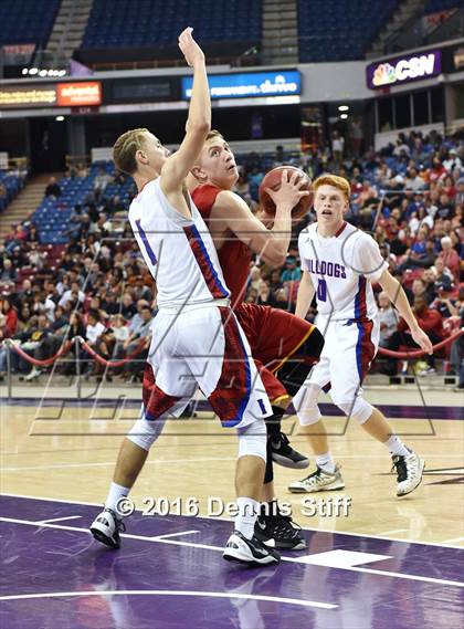 Thumbnail 1 in Folsom vs. Jesuit (CIF SJS D1 Semifinal) photogallery.