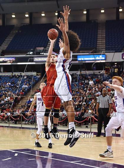 Thumbnail 3 in Folsom vs. Jesuit (CIF SJS D1 Semifinal) photogallery.