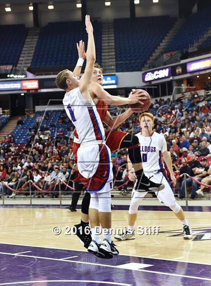 Thumbnail 2 in Folsom vs. Jesuit (CIF SJS D1 Semifinal) photogallery.