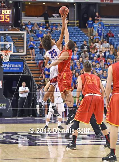 Thumbnail 2 in Folsom vs. Jesuit (CIF SJS D1 Semifinal) photogallery.