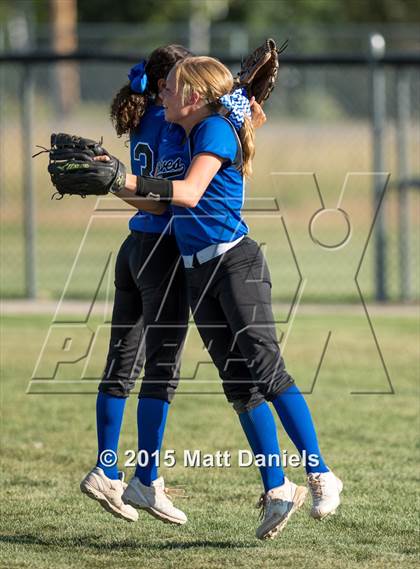 Thumbnail 3 in Grandview vs. Ponderosa photogallery.