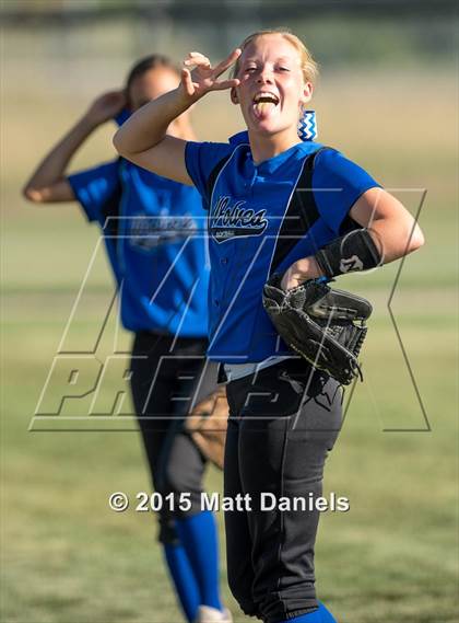 Thumbnail 1 in Grandview vs. Ponderosa photogallery.