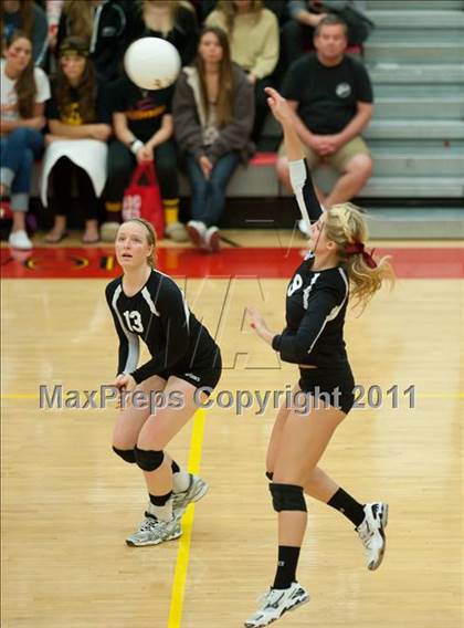 Thumbnail 3 in Torrey Pines vs. Rancho Buena Vista (CIF SDS D1 Final) photogallery.