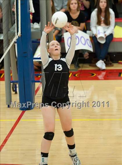 Thumbnail 2 in Torrey Pines vs. Rancho Buena Vista (CIF SDS D1 Final) photogallery.