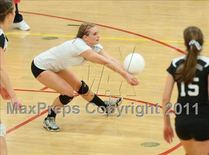 Thumbnail 2 in Torrey Pines vs. Rancho Buena Vista (CIF SDS D1 Final) photogallery.