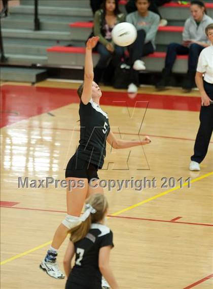 Thumbnail 1 in Torrey Pines vs. Rancho Buena Vista (CIF SDS D1 Final) photogallery.