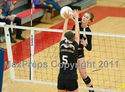 Thumbnail 3 in Torrey Pines vs. Rancho Buena Vista (CIF SDS D1 Final) photogallery.