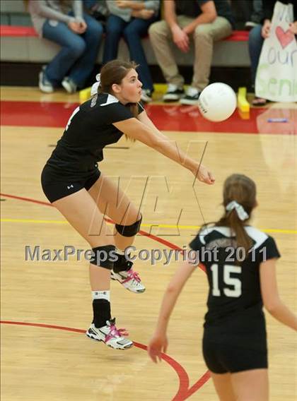 Thumbnail 2 in Torrey Pines vs. Rancho Buena Vista (CIF SDS D1 Final) photogallery.