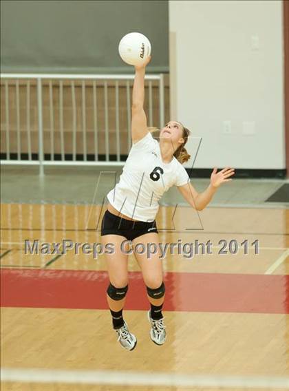 Thumbnail 1 in Torrey Pines vs. Rancho Buena Vista (CIF SDS D1 Final) photogallery.