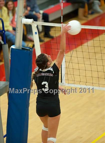 Thumbnail 2 in Torrey Pines vs. Rancho Buena Vista (CIF SDS D1 Final) photogallery.