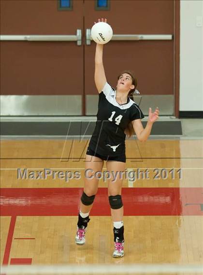 Thumbnail 2 in Torrey Pines vs. Rancho Buena Vista (CIF SDS D1 Final) photogallery.