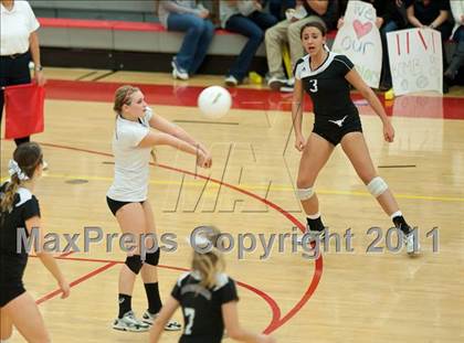 Thumbnail 3 in Torrey Pines vs. Rancho Buena Vista (CIF SDS D1 Final) photogallery.