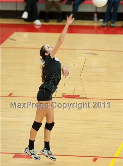 Thumbnail 3 in Torrey Pines vs. Rancho Buena Vista (CIF SDS D1 Final) photogallery.