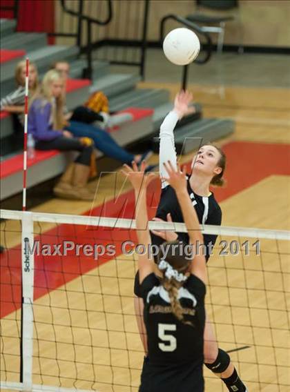 Thumbnail 2 in Torrey Pines vs. Rancho Buena Vista (CIF SDS D1 Final) photogallery.