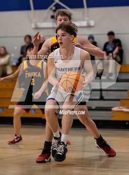 Thumbnail 3 in Yreka @ University Prep photogallery.