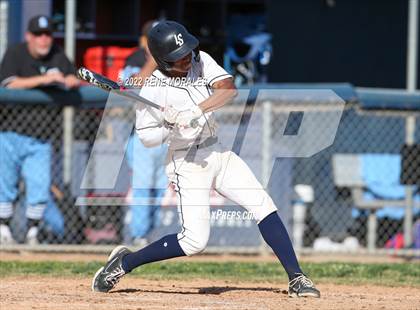 Thumbnail 1 in Salesian vs La Salle photogallery.