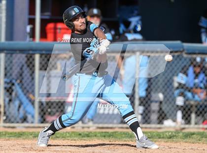 Thumbnail 1 in Salesian vs La Salle photogallery.