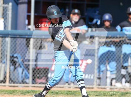Thumbnail 3 in Salesian vs La Salle photogallery.