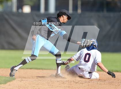 Thumbnail 1 in Salesian vs La Salle photogallery.