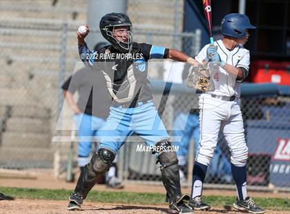 Thumbnail 2 in Salesian vs La Salle photogallery.