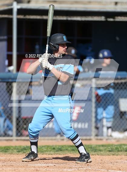 Thumbnail 2 in Salesian vs La Salle photogallery.