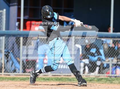 Thumbnail 2 in Salesian vs La Salle photogallery.