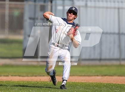 Thumbnail 2 in Salesian vs La Salle photogallery.