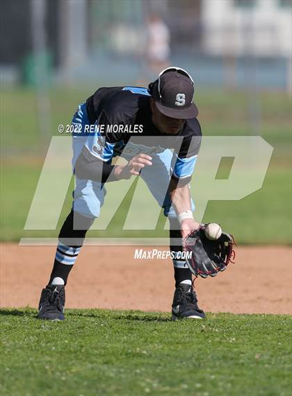 Thumbnail 2 in Salesian vs La Salle photogallery.